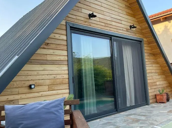 Unique Wooden With Pool Σπίτι διακοπών Ολυμπιάδα